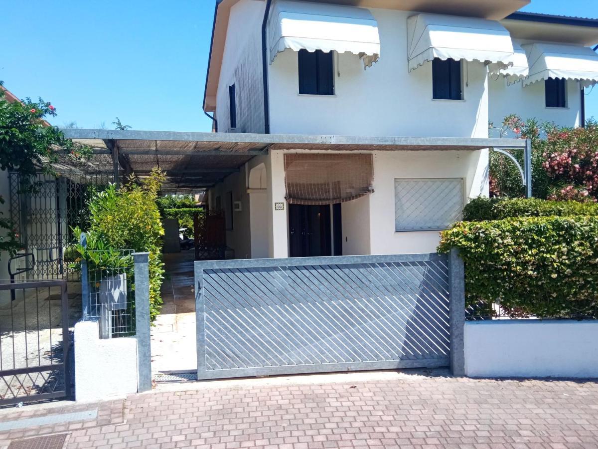 Luxury Villa Duna Verde Exterior photo